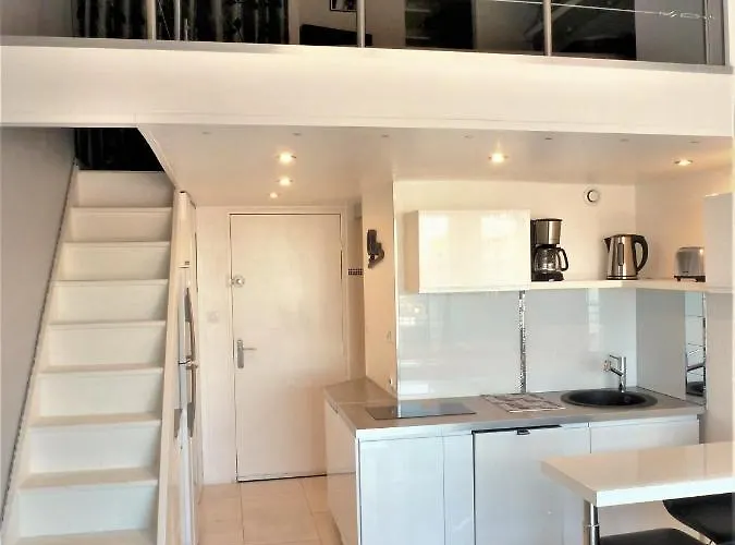 Mezzanine Lips Village Naturiste * Agde